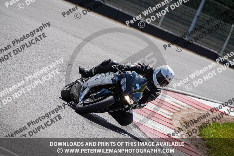 donington no limits trackday;donington park photographs;donington trackday photographs;no limits trackdays;peter wileman photography;trackday digital images;trackday photos